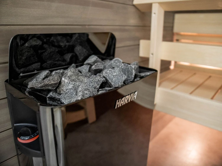 HarviaTheWallBlackSteel_SW80M_2.jpg